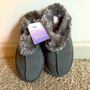 Women’s Slippers